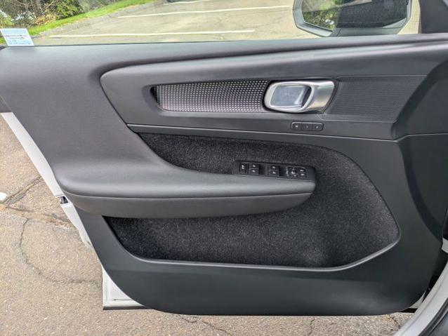 2019 Volvo XC40 T5 R-Design