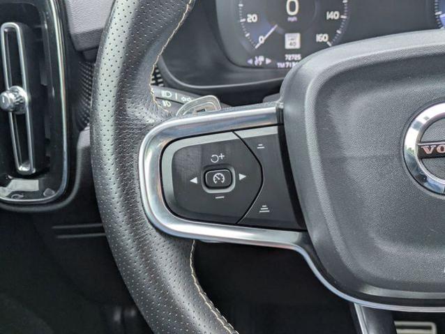 2019 Volvo XC40 T5 R-Design