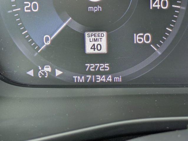 2019 Volvo XC40 T5 R-Design