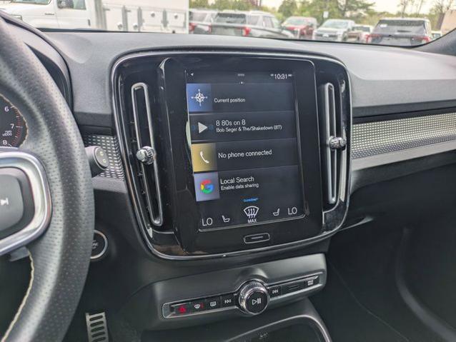 2019 Volvo XC40 T5 R-Design