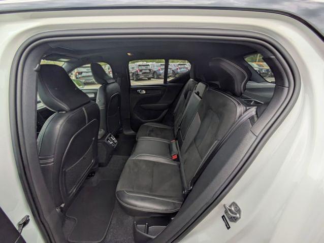 2019 Volvo XC40 T5 R-Design