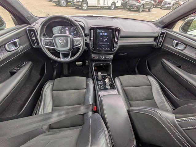 2019 Volvo XC40 T5 R-Design