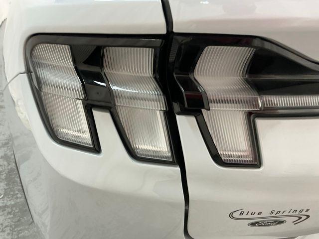 2022 Ford Mustang Mach-E Select