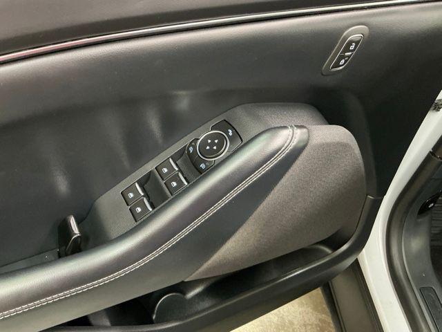2022 Ford Mustang Mach-E Select