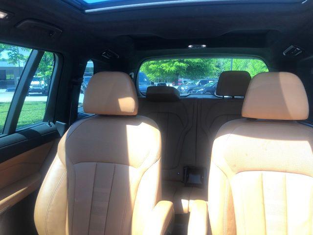 2021 BMW X7 M50i