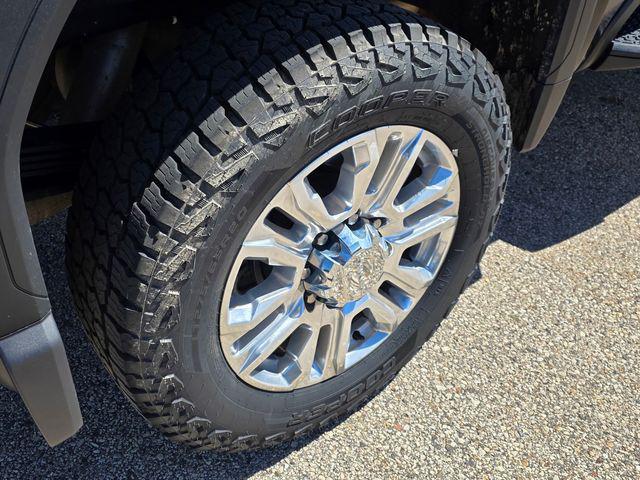 2020 GMC Sierra 2500HD 4WD Crew Cab Standard Bed Denali