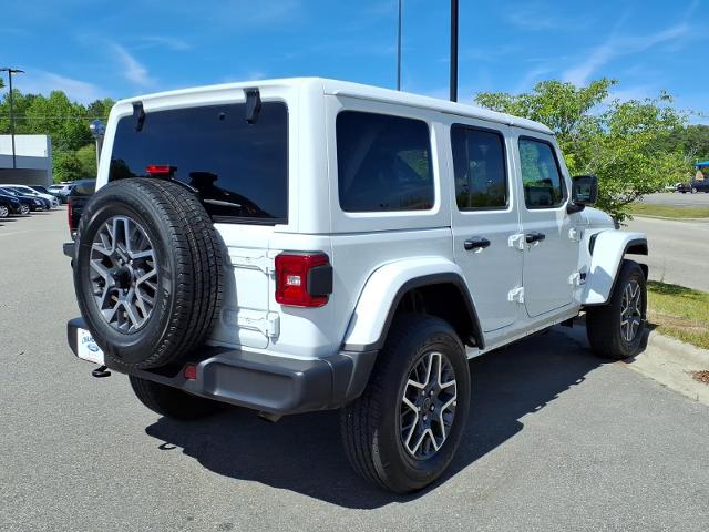 2025 Jeep Wrangler 4-Door Sahara 4x4