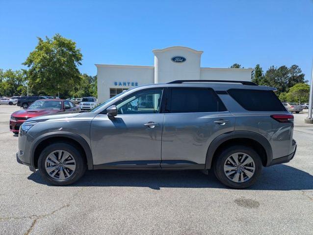 2025 Nissan Pathfinder SV 4WD