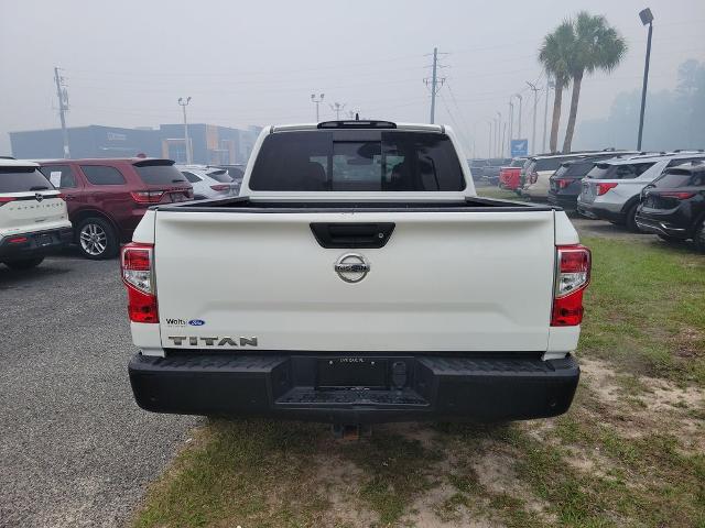 2022 Nissan Titan Crew Cab S 4x2