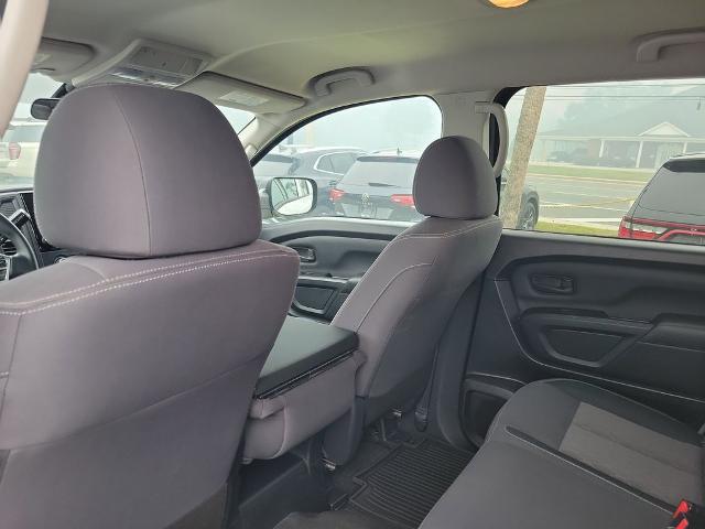2022 Nissan Titan Crew Cab S 4x2