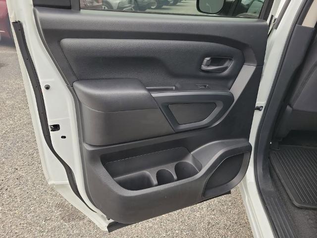 2022 Nissan Titan Crew Cab S 4x2