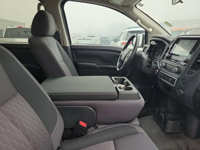2022 Nissan Titan Crew Cab S 4x2