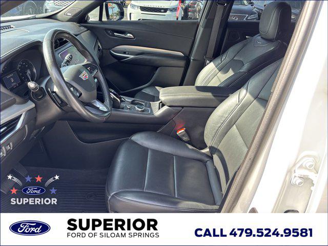 2023 Cadillac XT4 AWD Premium Luxury