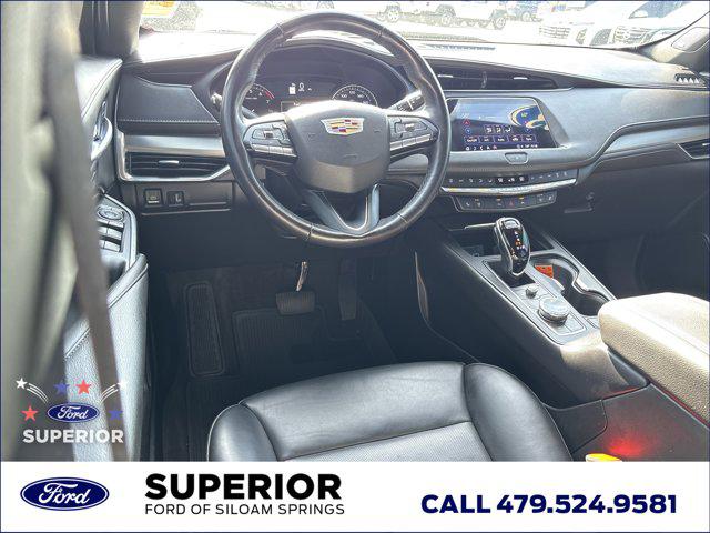 2023 Cadillac XT4 AWD Premium Luxury
