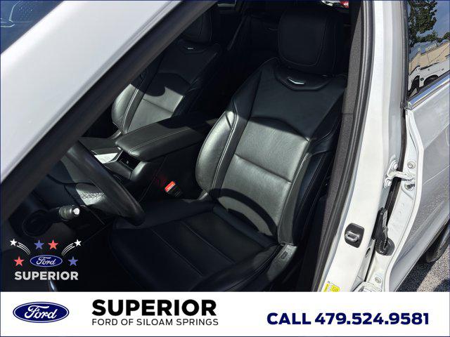 2023 Cadillac XT4 AWD Premium Luxury
