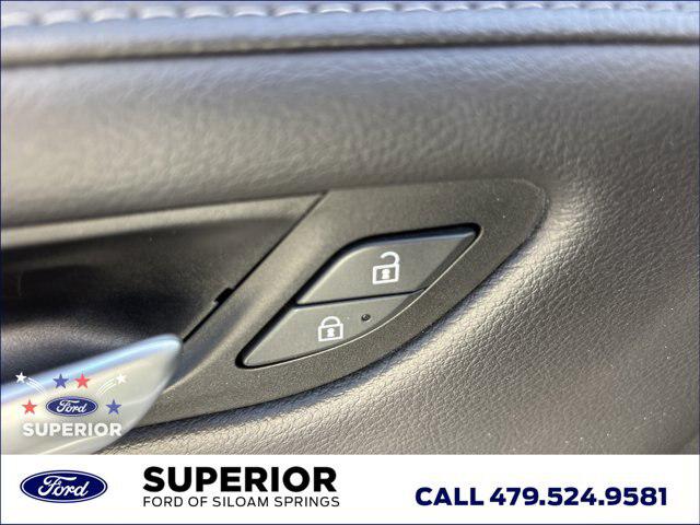 2023 Cadillac XT4 AWD Premium Luxury