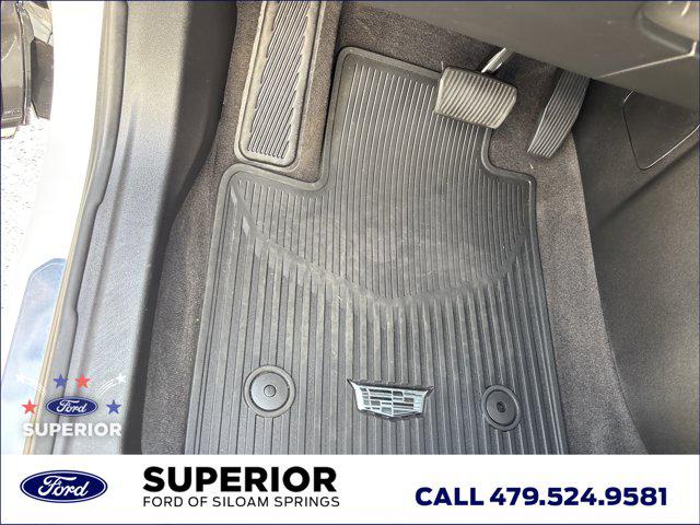 2023 Cadillac XT4 AWD Premium Luxury