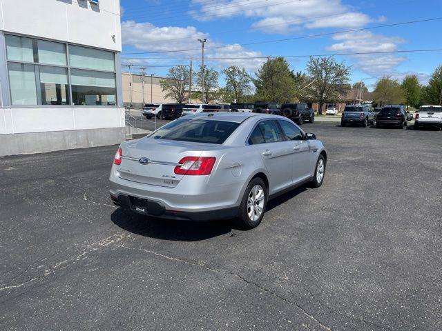 2011 Ford Taurus SEL