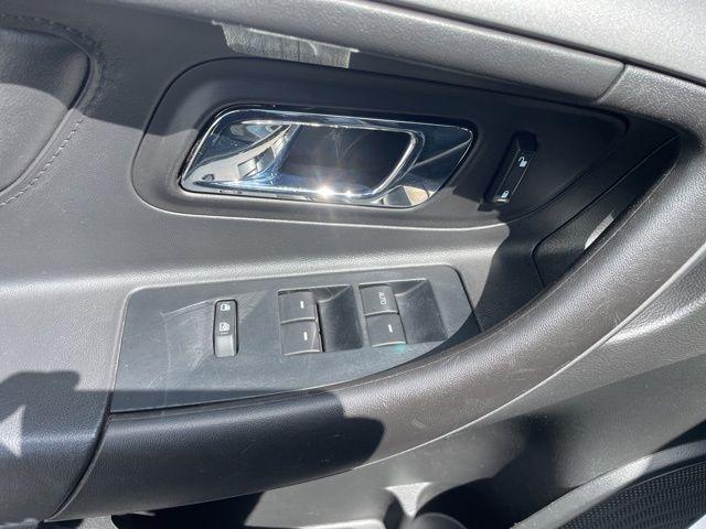 2011 Ford Taurus SEL