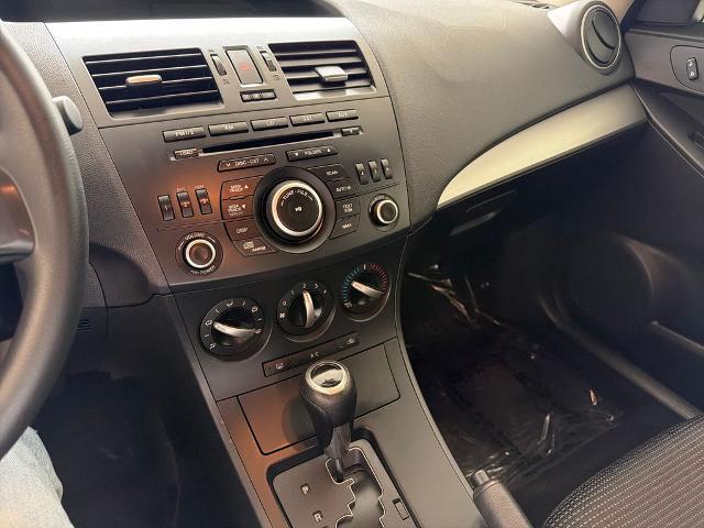 2013 Mazda Mazda3 i Sport