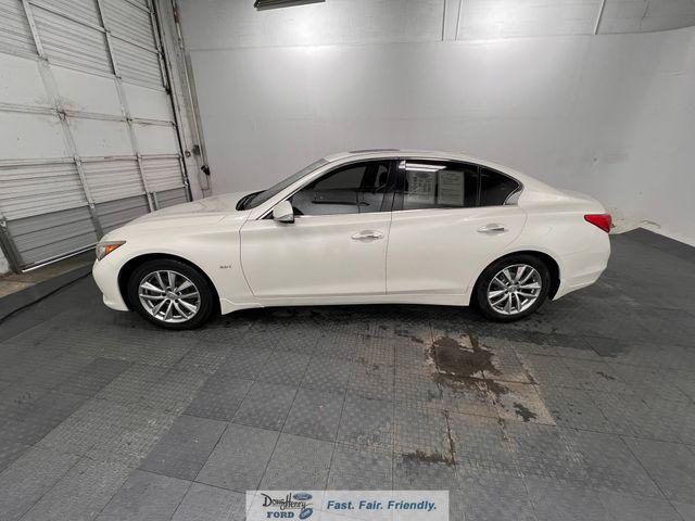 2017 INFINITI Q50 2.0t Premium