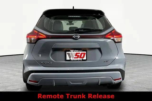 2024 Nissan Kicks SR Xtronic CVT