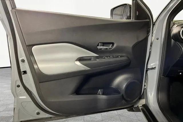 2024 Nissan Kicks SR Xtronic CVT