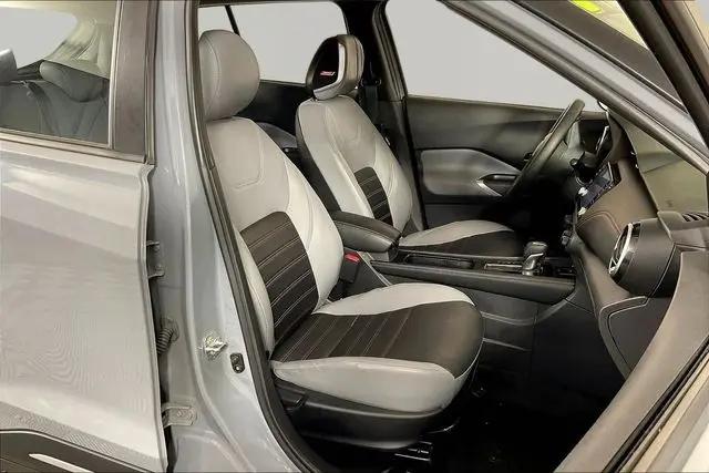 2024 Nissan Kicks SR Xtronic CVT