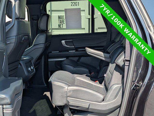 2025 Ford Expedition Platinum MAX