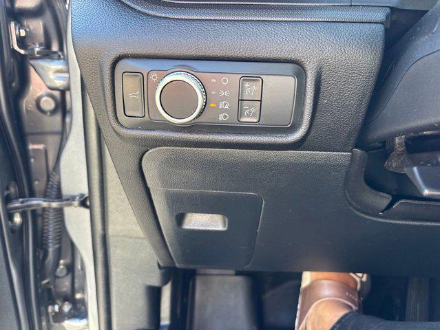2022 Ford Explorer Base