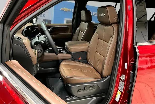 2025 Chevrolet Suburban 4WD High Country