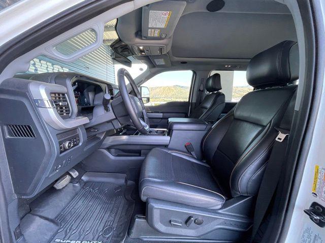 2025 Ford F-350 LARIAT