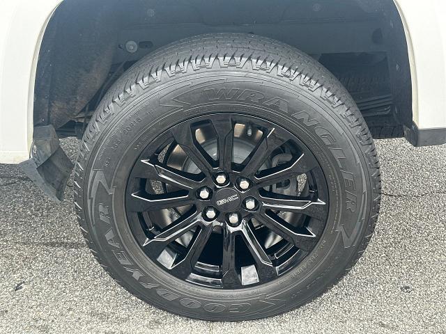 2022 GMC Canyon 4WD Crew Cab Short Box Elevation