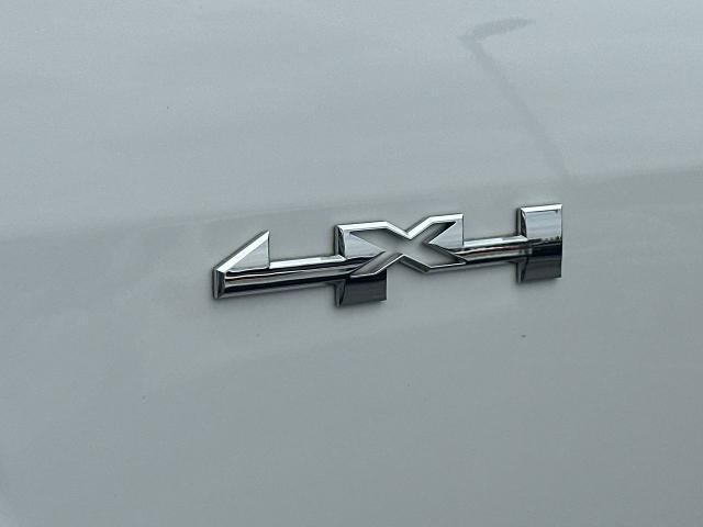 2022 GMC Canyon 4WD Crew Cab Short Box Elevation