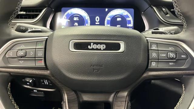 2023 Jeep Grand Cherokee L Limited 4x4