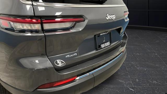 2023 Jeep Grand Cherokee L Limited 4x4