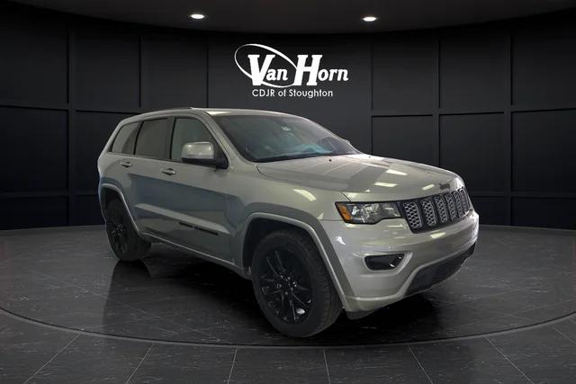 2017 Jeep Grand Cherokee Altitude 4x4 for sale in Stoughton, WI