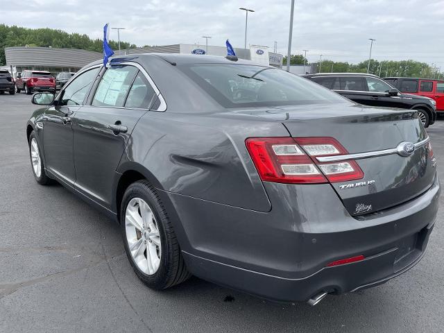 2018 Ford Taurus SEL