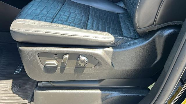 2023 Cadillac Escalade 4WD V-Series