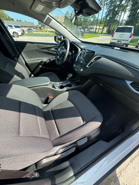 2024 Chevrolet Malibu FWD 1FL