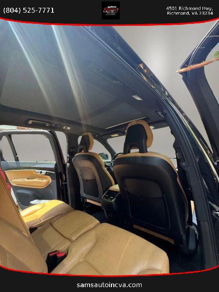 2017 Volvo XC90 T6 Momentum