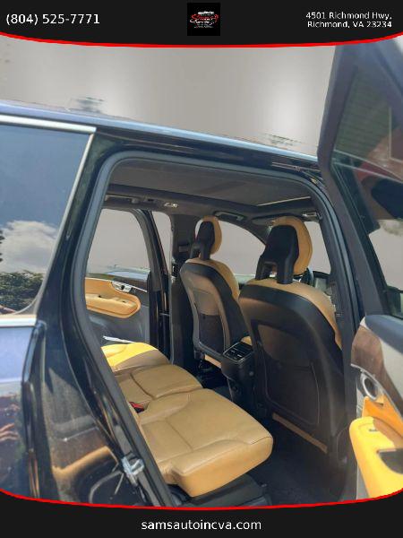 2017 Volvo XC90 T6 Momentum