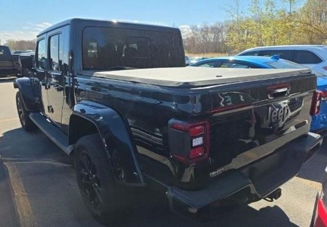 2022 Jeep Gladiator Overland