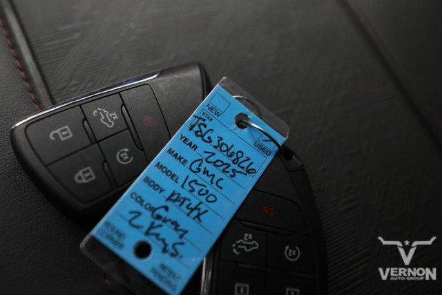2025 GMC Sierra 1500 4WD Crew Cab Short Box AT4X