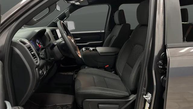 2026 Ram 1500 Warlock Crew Cab 4x4 5'7" Box