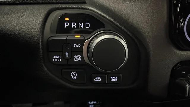 2026 Ram 1500 Warlock Crew Cab 4x4 5'7" Box