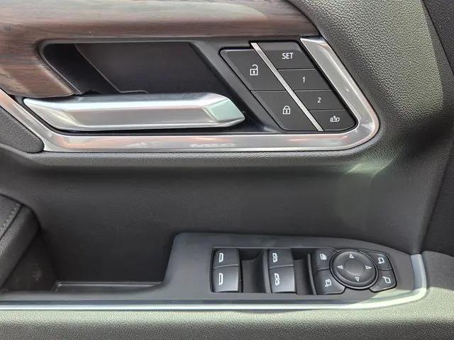 2026 GMC Sierra 1500 Crew Cab, Short Bed, SLT, 4WD