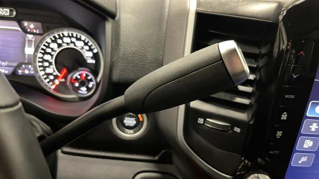 2022 Ram 2500 Big Horn Crew Cab 4x4 8' Box