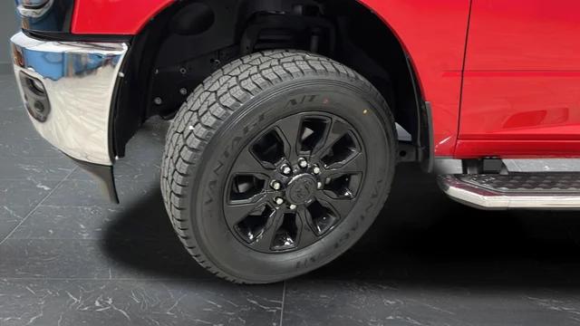 2022 Ram 2500 Big Horn Crew Cab 4x4 8' Box