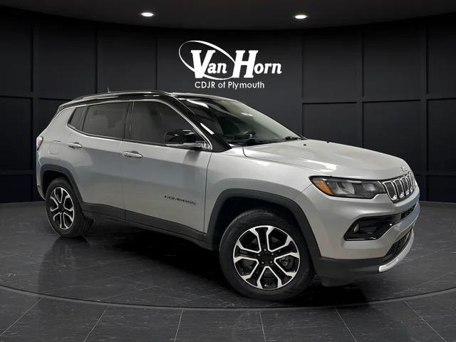 2022 Jeep Compass Limited 4x4 for sale in Plymouth, WI